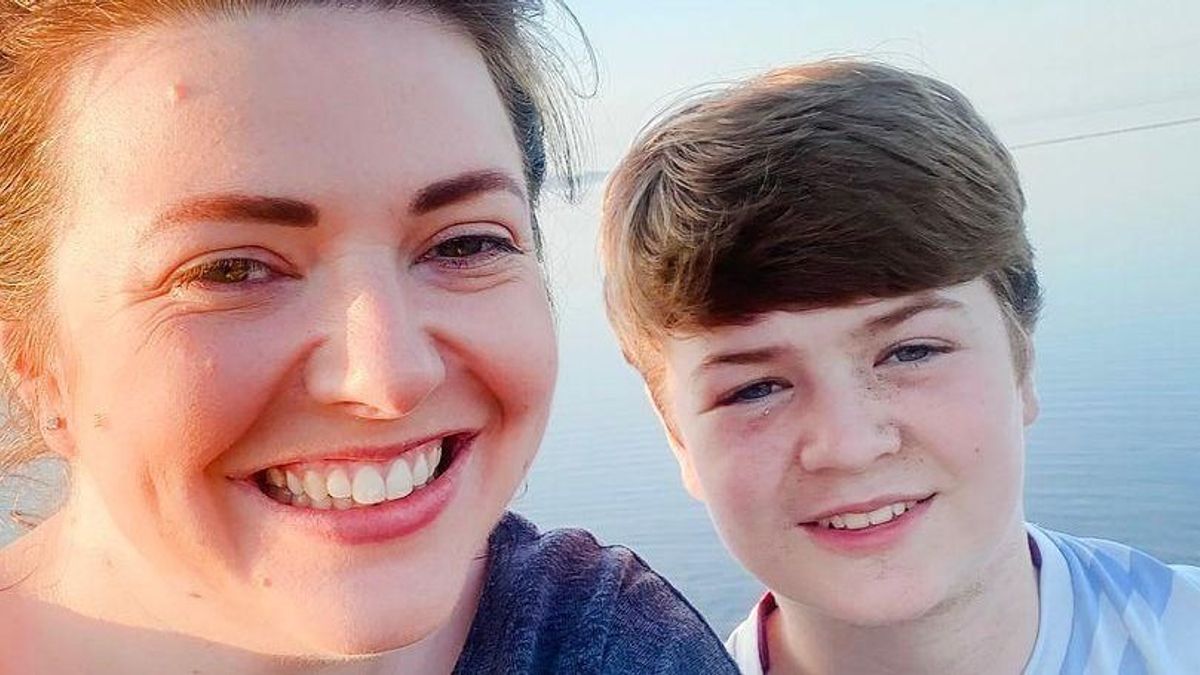 Megszólalt a 13 éves öngyilkos fiú anyja: két szívszorító szót üzent neki, mielőtt megtette